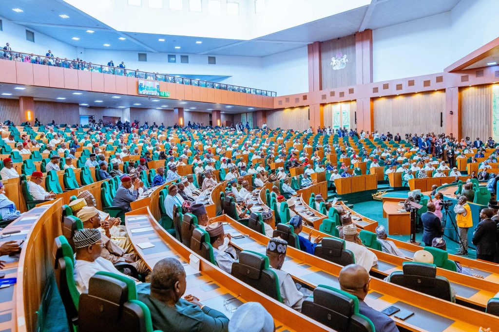 Nigerian lawmakers announce restoration of N200bn misplaced income