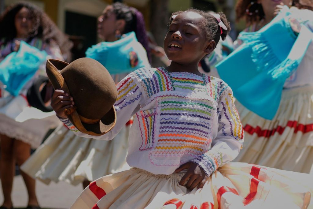 Afro-descendants in Bolivia combat invisibility with dance and reminiscence