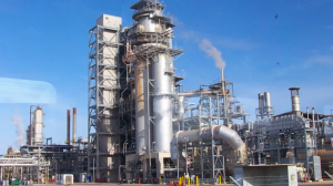 Dangote Refinery proclaims resumption of petrol gross sales in Naira