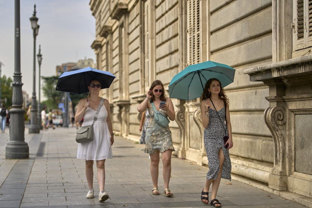 Spain sweltered beneath hottest summer time on document Spain sweltered beneath hottest summer time on document