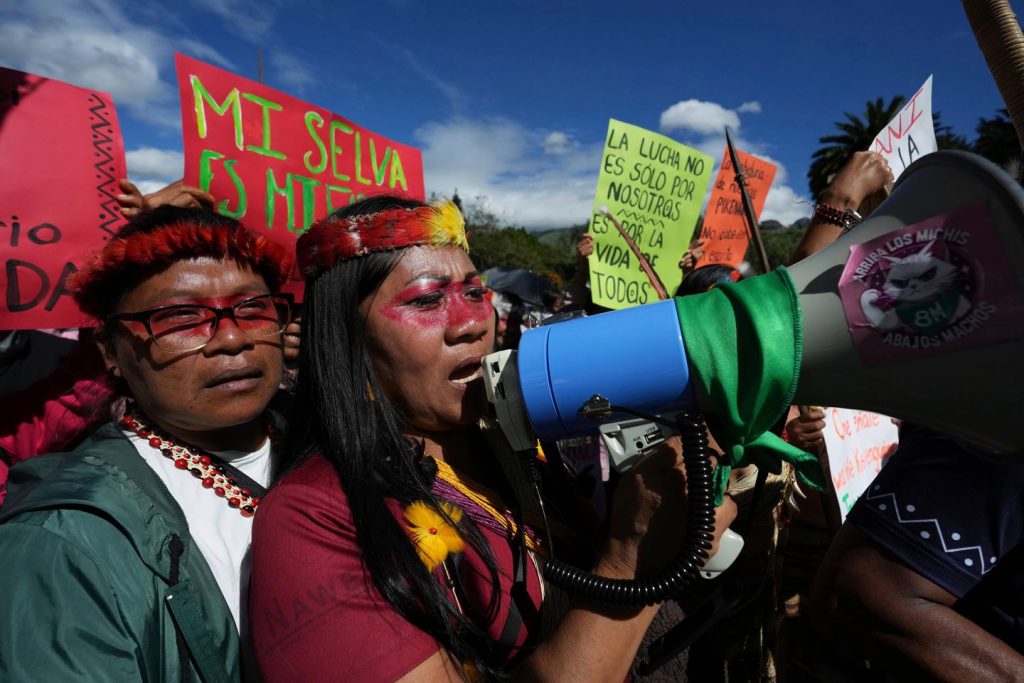 Indigenous teams criticize Ecuador's  billion oil growth plan in Amazon