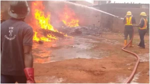 Tens of millions misplaced as early morning hearth razes 14 outlets in Ibadan Tens of millions misplaced as early morning hearth razes 14 outlets in Ibadan