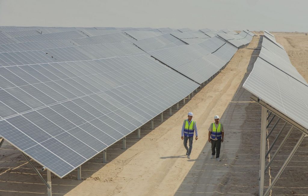 Iraq's first industrial-scale photo voltaic plant opens in Karbala desert to deal with electrical energy disaster