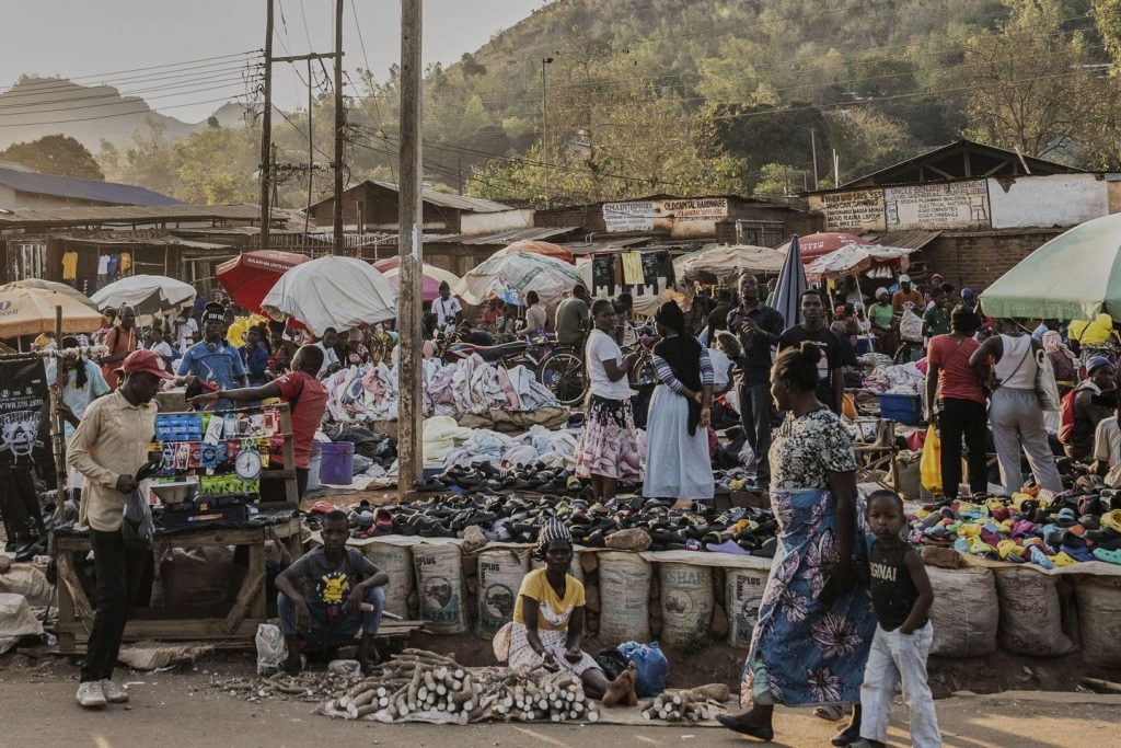 Weary Malawians look to this week's presidential election as nation grapples with an financial disaster