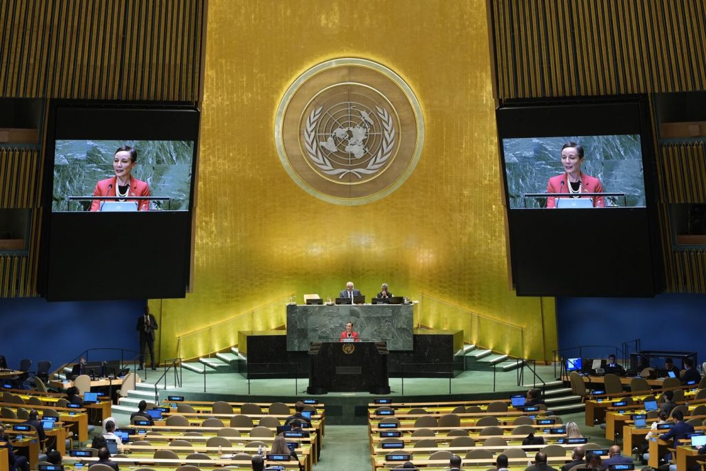 Huge foundations and nonprofits nonetheless flood to the sidelines of a diminished United Nations