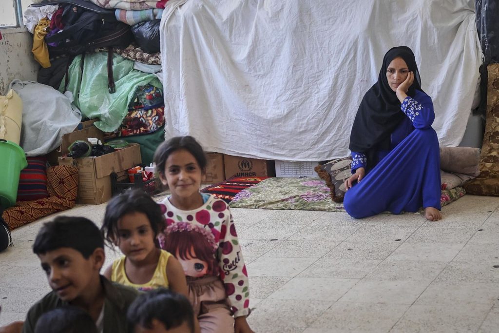U.N. making an attempt to assist transfer Syria's displaced from colleges forward of the beginning of faculty yr