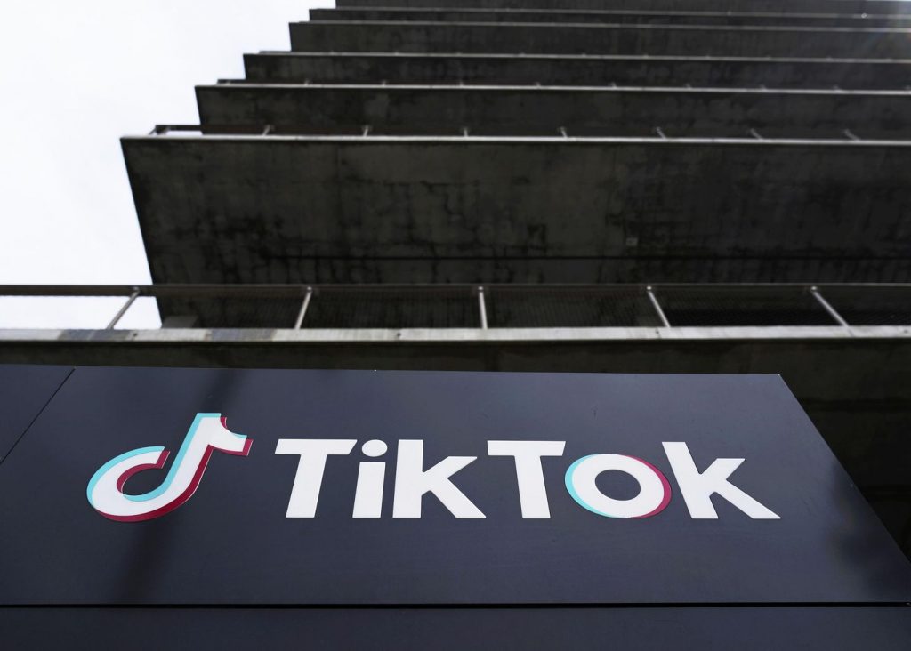 Trump to pave method for deal to save lots of TikTok in U.S.