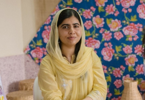 Malala visits Nigeria to push ladies’ training priorities