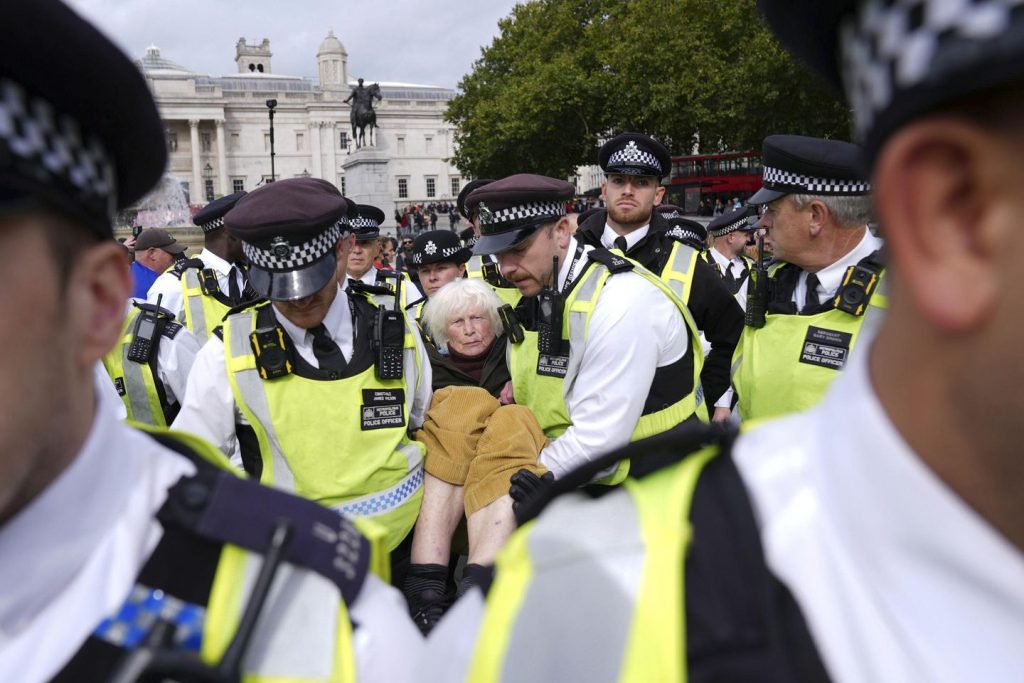 U.K. says it is going to prohibit repeated protests after 500 arrests at pro-Palestinian vigil