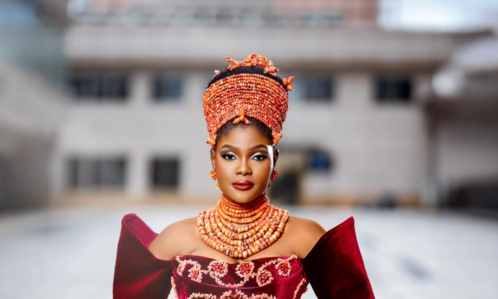 Serve Regal Magnificence at Your Edo Trad With This Gorgeous Bridal Look Serve Regal Magnificence at Your Edo Trad With This Gorgeous Bridal Look