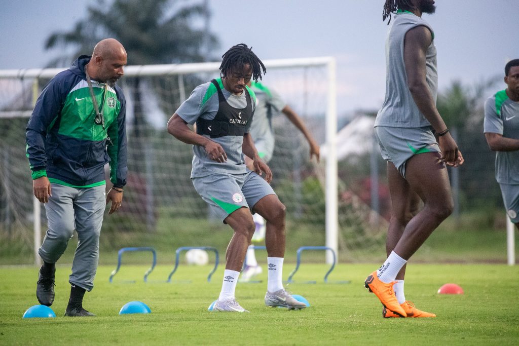 Eric Chelle rallies Tremendous Eagles forward of do-or-die Benin showdown