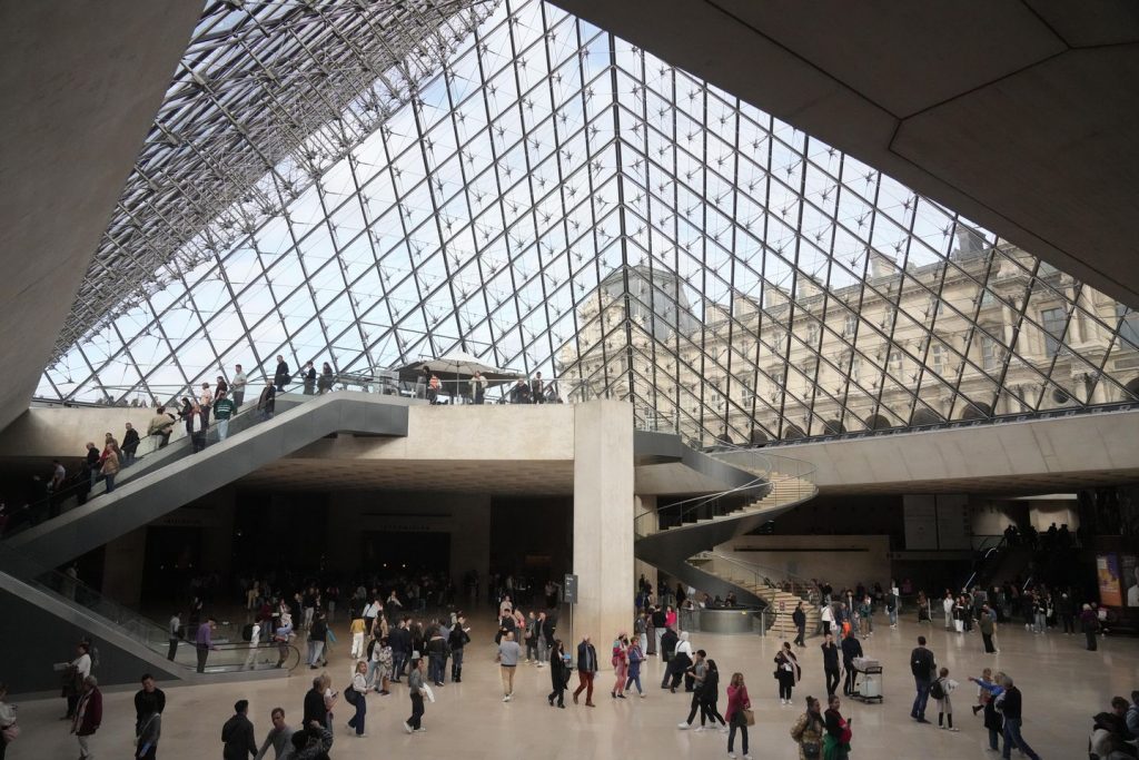 Louvre's safety cameras pointed the unsuitable manner amid royal jewel heist Louvre's safety cameras pointed the unsuitable manner amid royal jewel heist