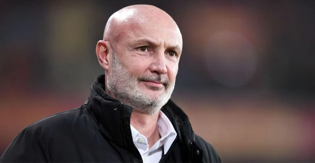 EPL: Leboeuf warns Slot, names 4 Liverpool gamers who might lose religion in him EPL: Leboeuf warns Slot, names 4 Liverpool gamers who might lose religion in him