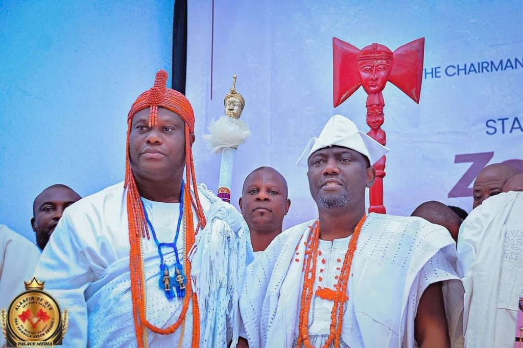Ooni, Alaafin reconcile in Lagos, type council for Yoruba unity Ooni, Alaafin reconcile in Lagos, type council for Yoruba unity