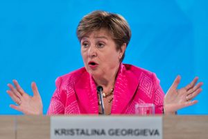 IMF chief warns of financial uncertainty and presents this recommendation: 'Buckle up'