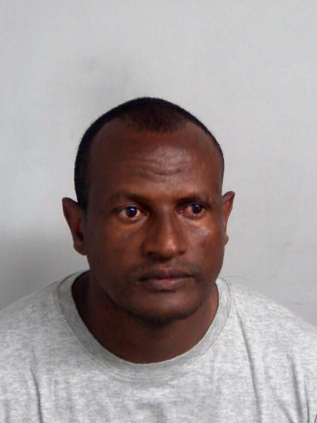 U.Ok. police hunt for an imprisoned asylum-seeker who was launched in error U.Ok. police hunt for an imprisoned asylum-seeker who was launched in error