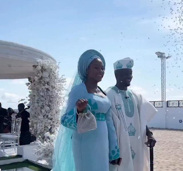 This Seaside Yoruba Marriage ceremony is a Stunning Mix of Tradition & Romance This Seaside Yoruba Marriage ceremony is a Stunning Mix of Tradition & Romance