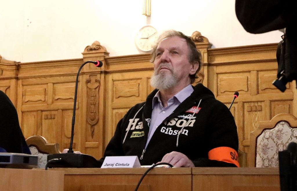 A courtroom in Slovakia sentences a person to 21 years over the tried assassination of prime minister A courtroom in Slovakia sentences a person to 21 years over the tried assassination of prime minister