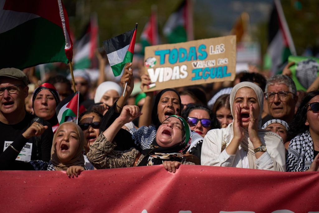 Images present widespread protests after Israeli forces intercept Gaza-bound flotilla