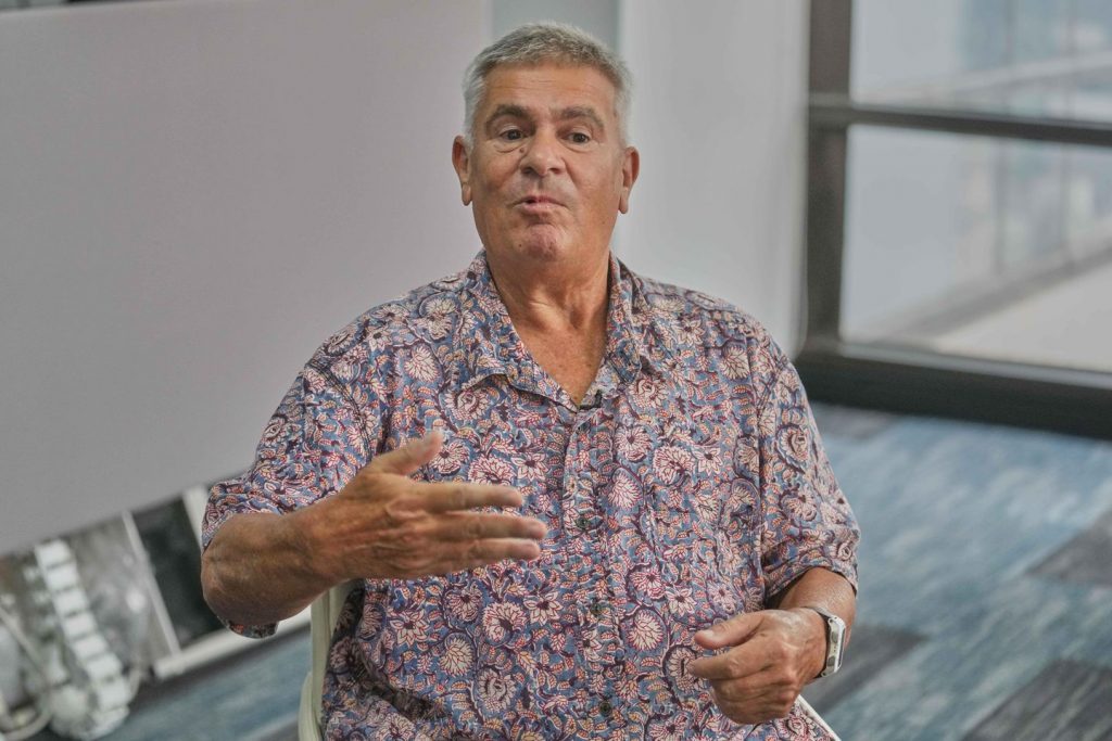 Australian says he was improperly arrested in Thailand over his criticism of Malaysia
