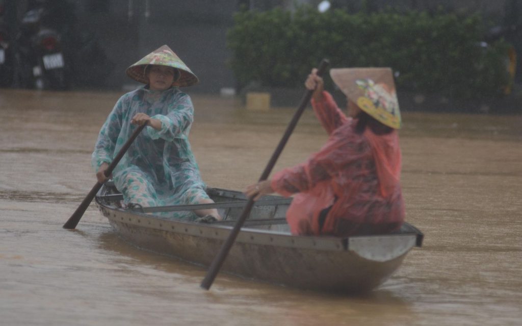 Vietnam's vacationer websites submerged as file rainfall causes main flooding Vietnam's vacationer websites submerged as file rainfall causes main flooding