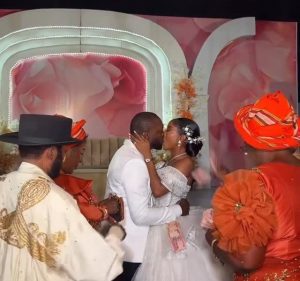 This Couple Needed to Kiss in Entrance of Their Dad and mom! Watch the Humour Unfold