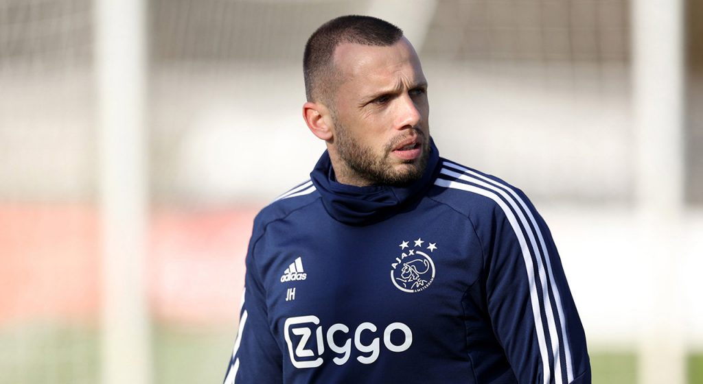 UCL: Ajax supervisor John Heitinga names Chelsea amongst higher groups UCL: Ajax supervisor John Heitinga names Chelsea amongst higher groups
