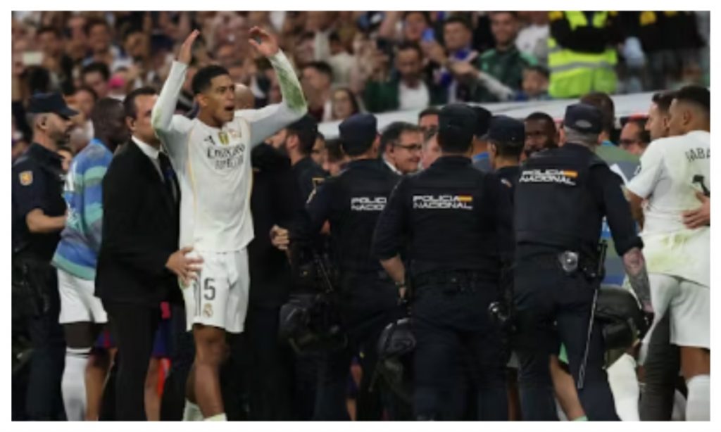 LaLiga: Police separate Actual Madrid, Barcelona gamers after El Clasico drama LaLiga: Police separate Actual Madrid, Barcelona gamers after El Clasico drama