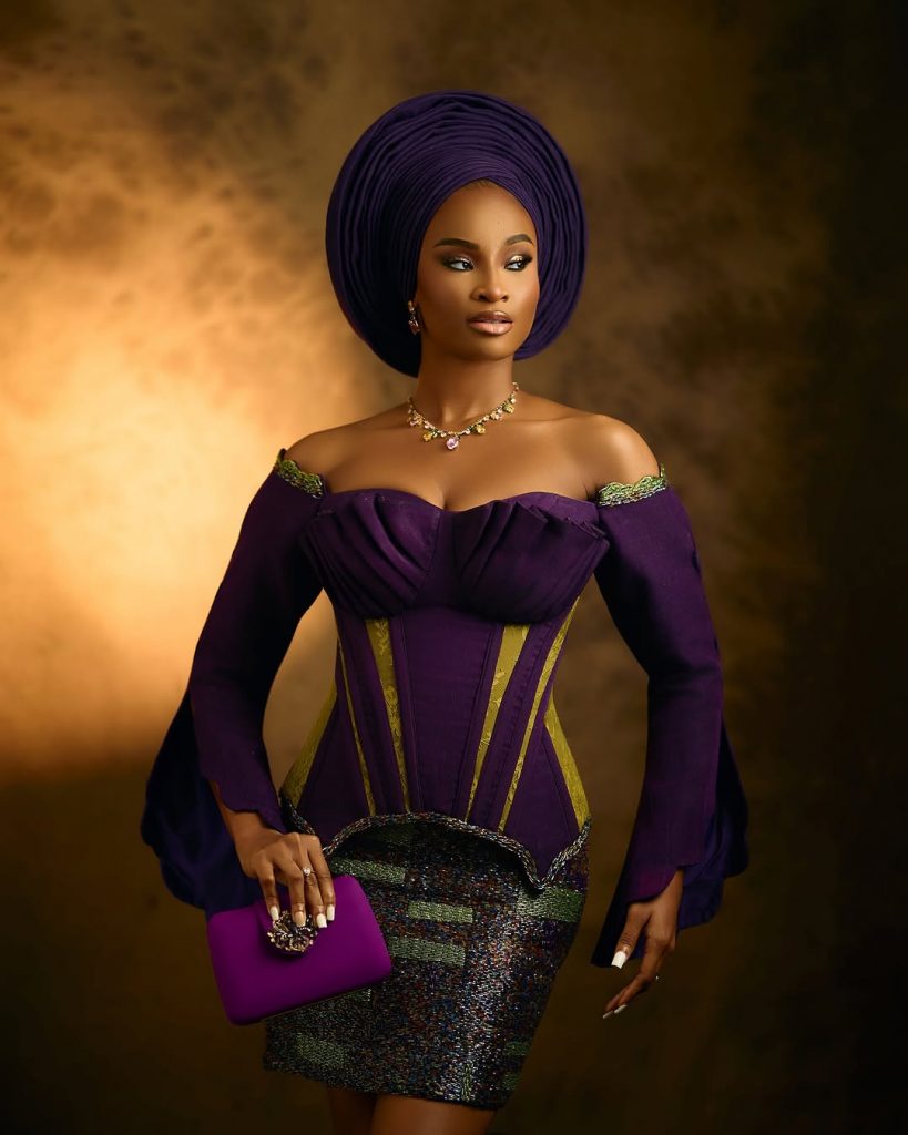 Trendy Yoruba Bride? This Aso-oke Look Is the Good Inspiration