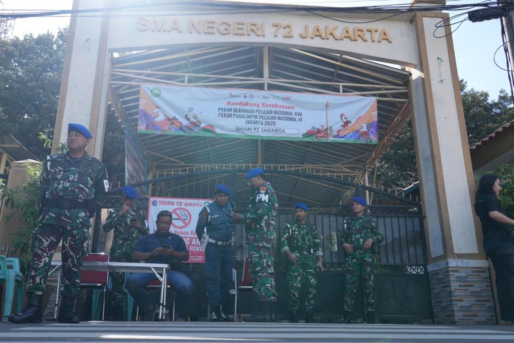 An Indonesian teen suspected in mosque assault constructed bombs alone at residence, police say