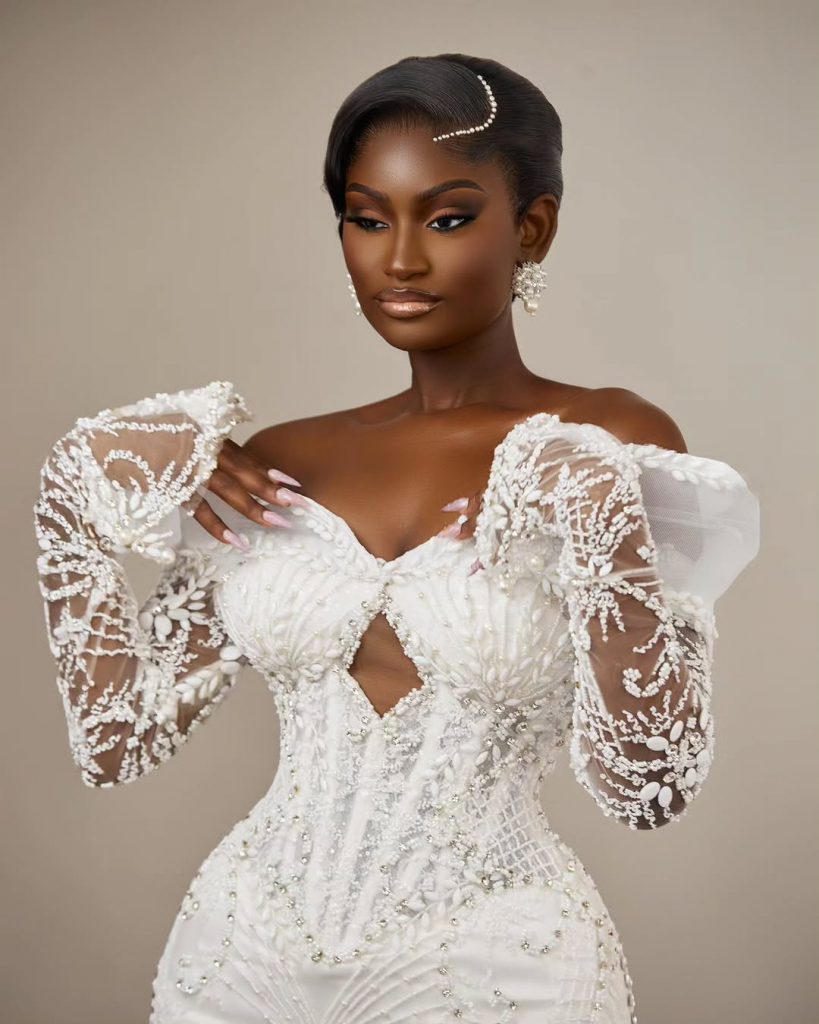 Steal the Present at Your White Wedding ceremony With This Mushy, Elegant Look